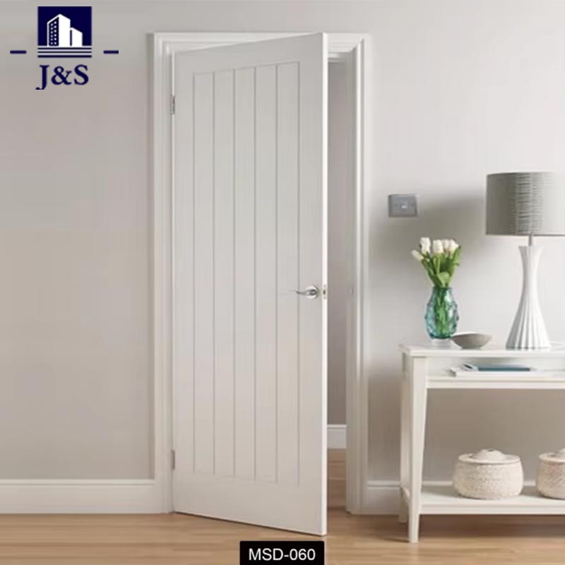 Moderne hvite innerdører